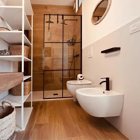 Bright, Quiet And Cozy Architect'S Flat 別荘 *